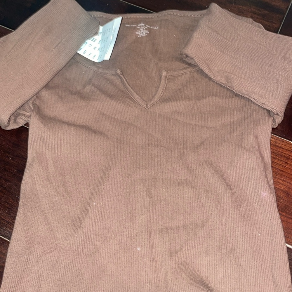 Brandy Melville Long Sleeve (Brown)